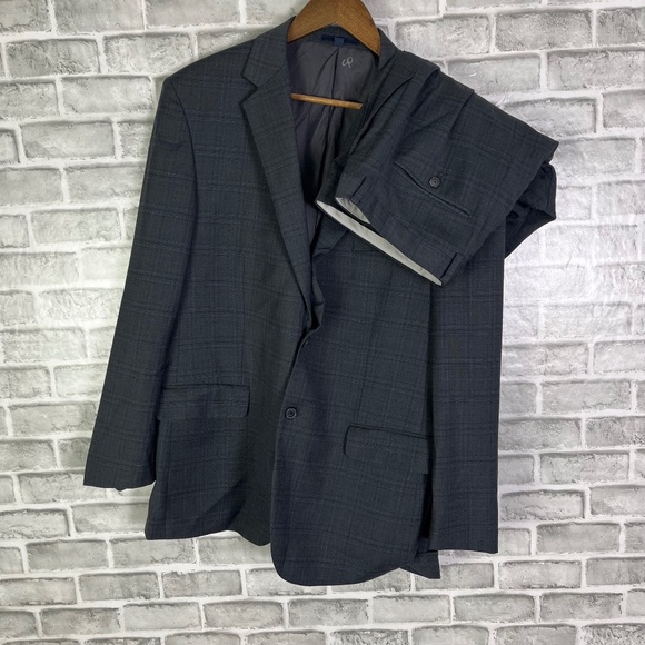 Jos A Bank 2 Piece Suit Set BRRR Charcoal Gray Plaid Size 43R Pants Size 37 x 30 - Picture 1 of 16